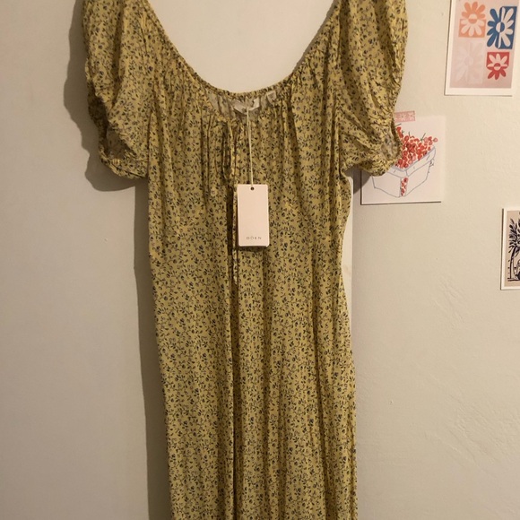 Doen Sofia Dress Yellow Moonflower Taylor Swift Large - Picture 3 of 6